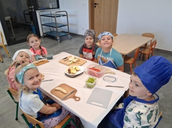 7913ed33-f947-4ea4-a17b-a7bf7233cead