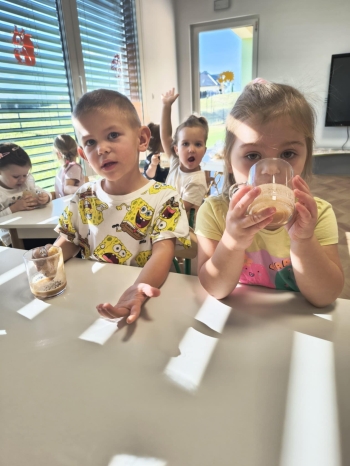 996b4b32-8a3f-436a-943b-7779fd8a3eed